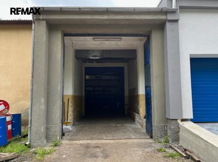 Pronájem skladovací prostor, 486 m²