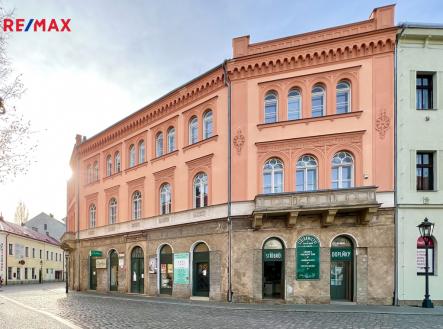 Prodej nájemního domu, 900 m²