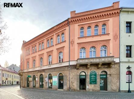 Prodej nájemního domu, 900 m²