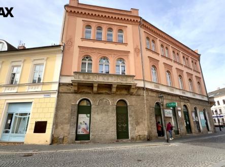 Prodej nájemního domu, 900 m²