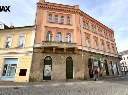 Prodej nájemního domu, 900 m²