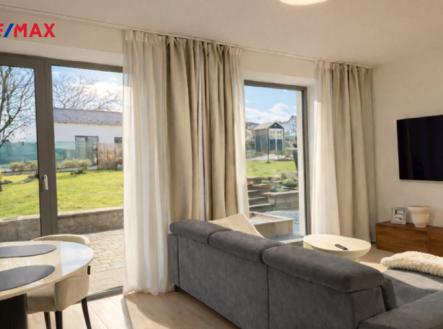 Pronájem bytu, 3+kk, 90 m²