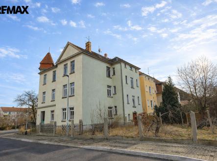 Prodej nájemního domu, 835 m²