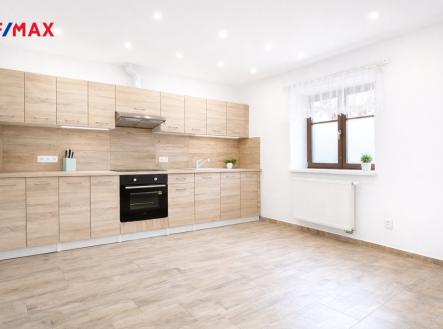 Pronájem bytu, 3+1, 70 m² obrázek