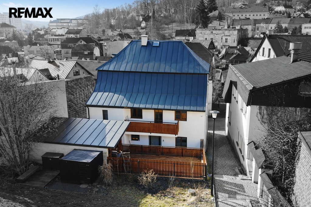 Pohled na celý dům