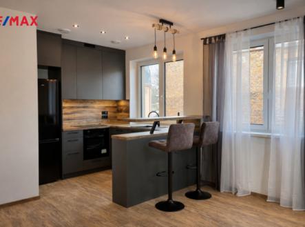 Pronájem bytu, 3+kk, 67 m²