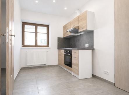 Pronájem bytu, 3+1, 60 m²