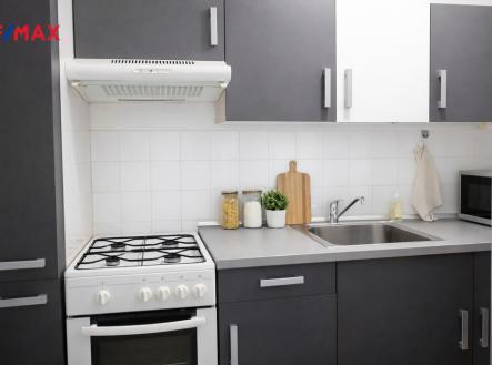 Pronájem bytu, 2+1, 48 m²