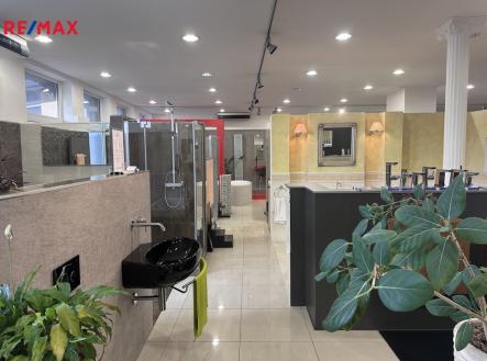 Pronájem obchodní prostor, 407 m²