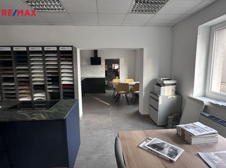 Pronájem kanceláře, 52 m²