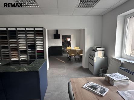 Pronájem kanceláře, 52 m²