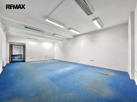 Pronájem skladovací prostor, 135 m²