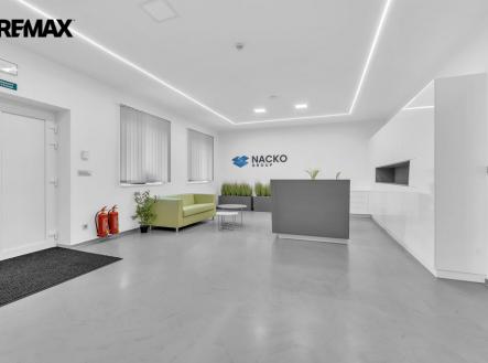 Prodej kanceláře, 492 m²