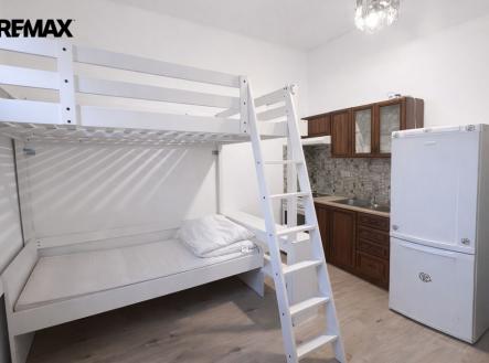 Pronájem bytu, 1+kk, 24 m²