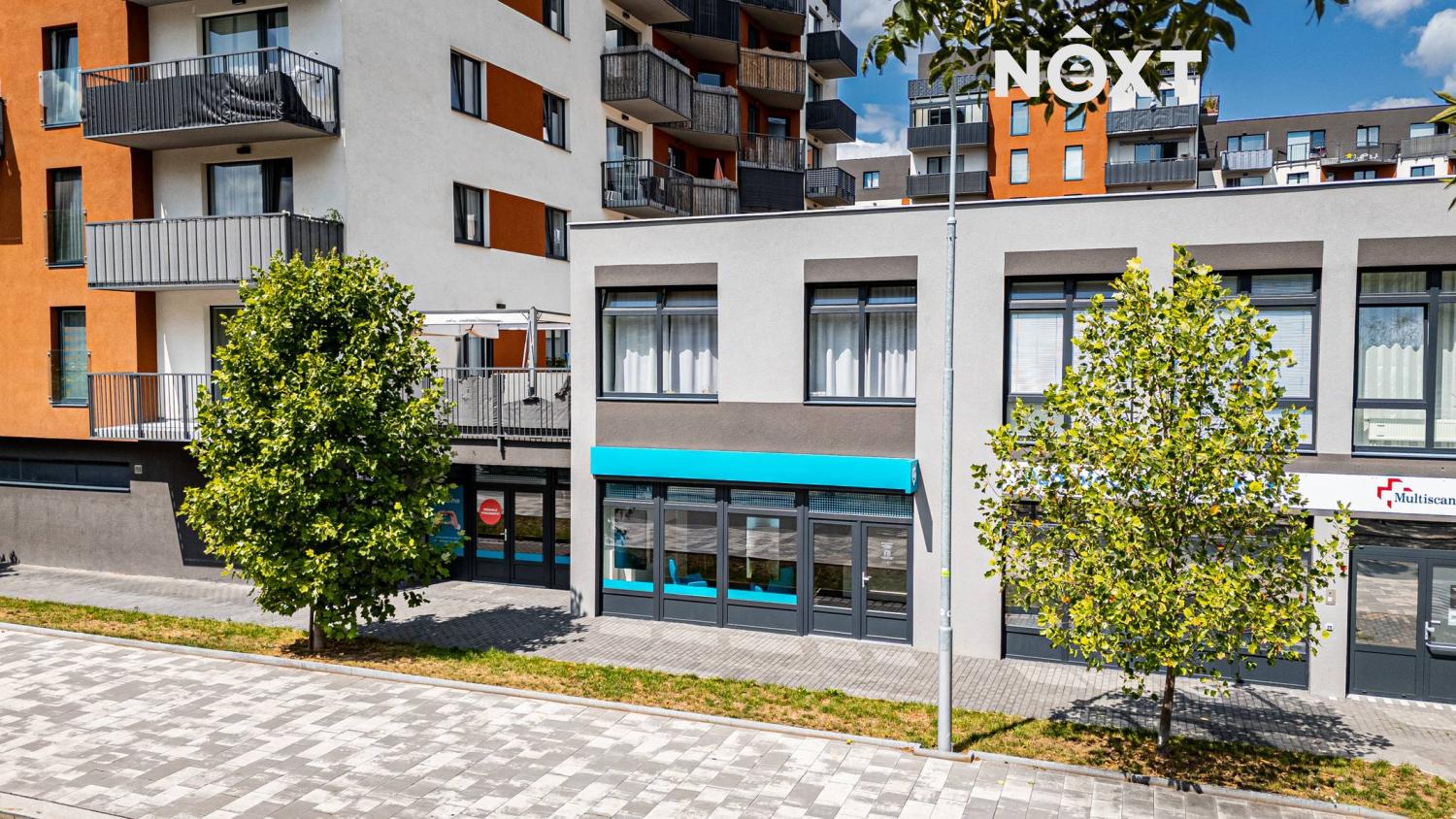 Prodej komerční Kanceláře, 200㎡