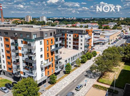 Prodej komerčního objektu, administrativní budova, 200 m²