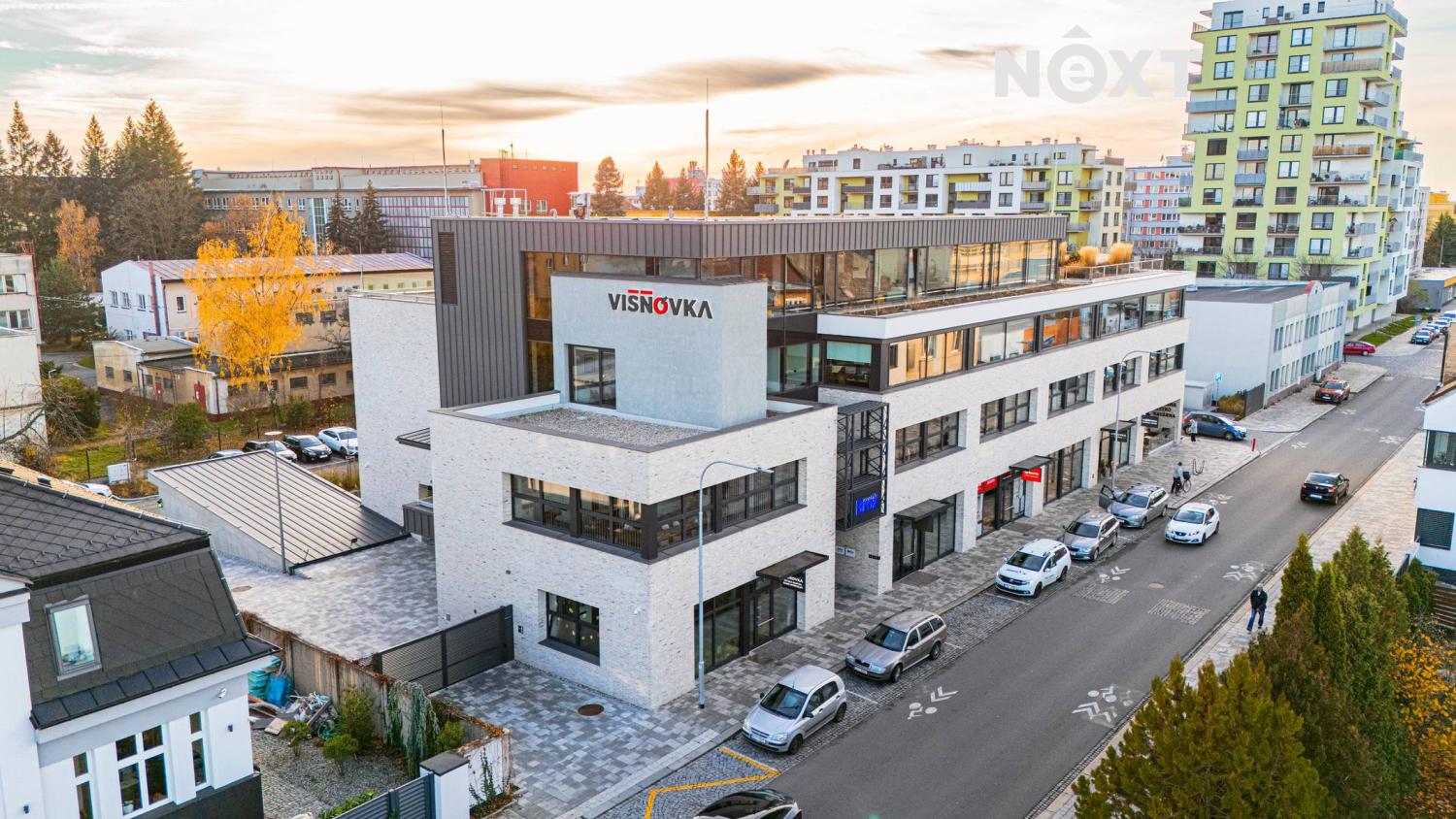 Pronájem komerční Obchodní prostory, 110㎡