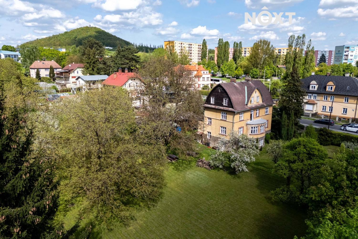 Prodej komerční Činžovní dům, 423㎡