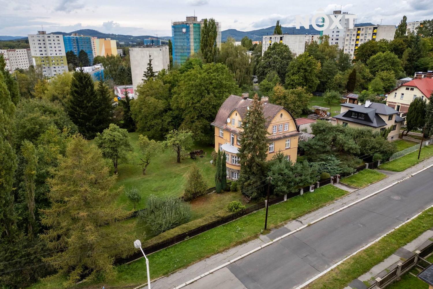 Prodej komerční Činžovní dům, 423㎡