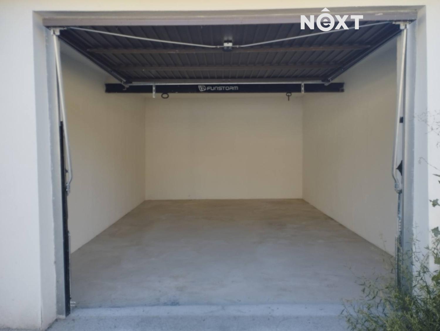 Pronájem ostatní Garáž, 27㎡