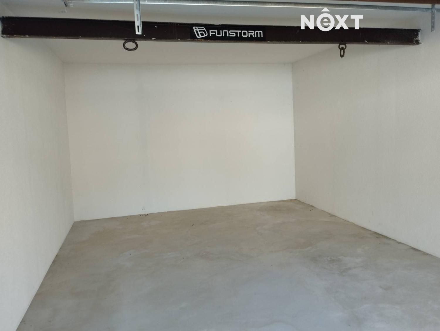 Pronájem ostatní Garáž, 27㎡