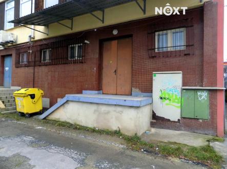 Pronájem komerčního objektu, obchodní centrum, 150 m²