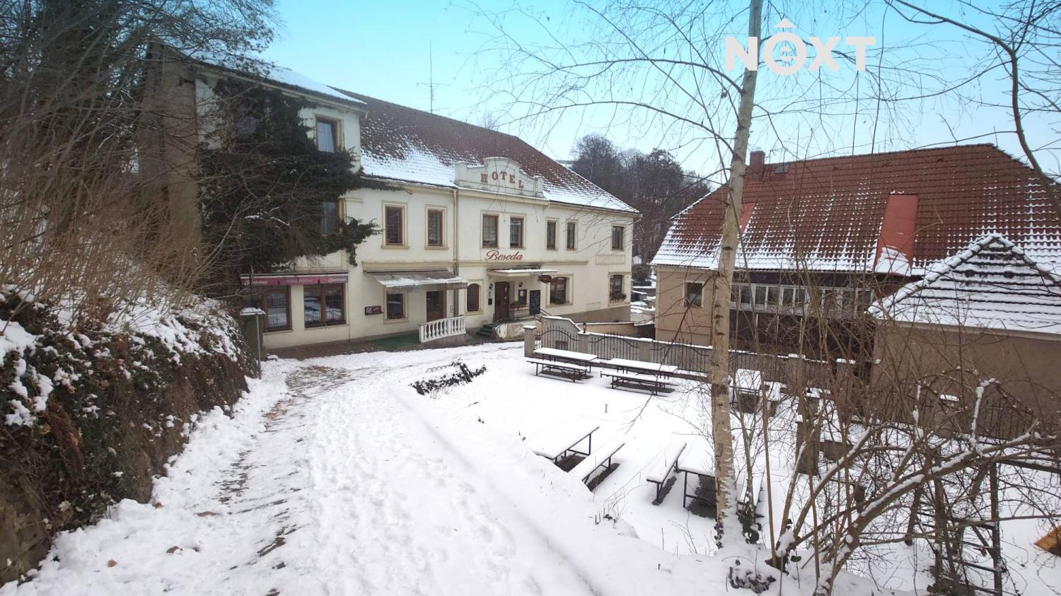 Prodej komerční Ostatní, 1 100㎡