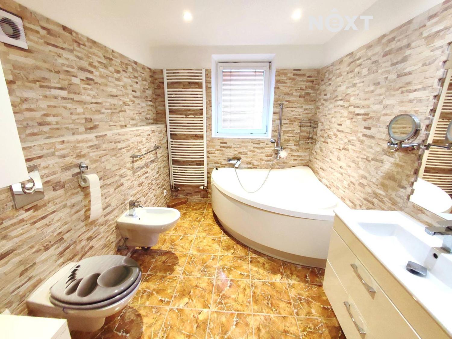 Pronájem byt 2+kk, 67㎡