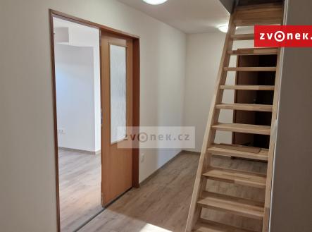 Pronájem bytu, 3+kk, 67 m²