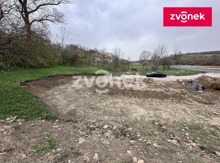 Prodej pozemku pro bydlení, 4 667 m²