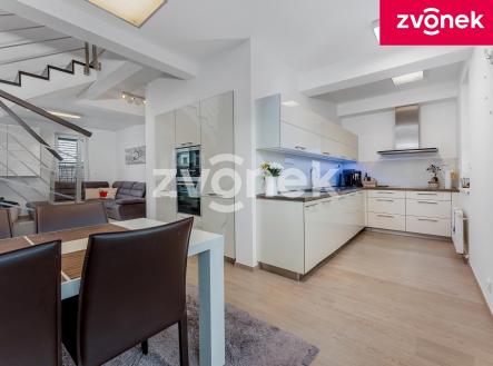 Prodej bytu, 3+kk, 100 m²