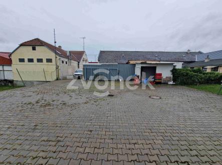 Pronájem komerčního objektu, výroba, 780 m²