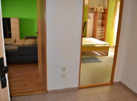 Pronájem bytu, 2+1, 62 m²