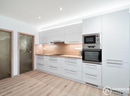 Pronájem bytu, 2+kk, 42 m²