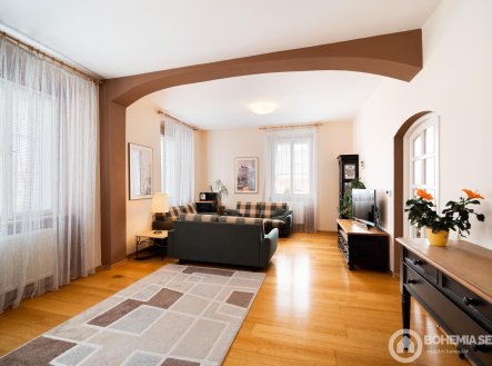 Pronájem bytu, 3+1, 119 m²