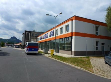 Pronájem obchodní prostor, 350 m²