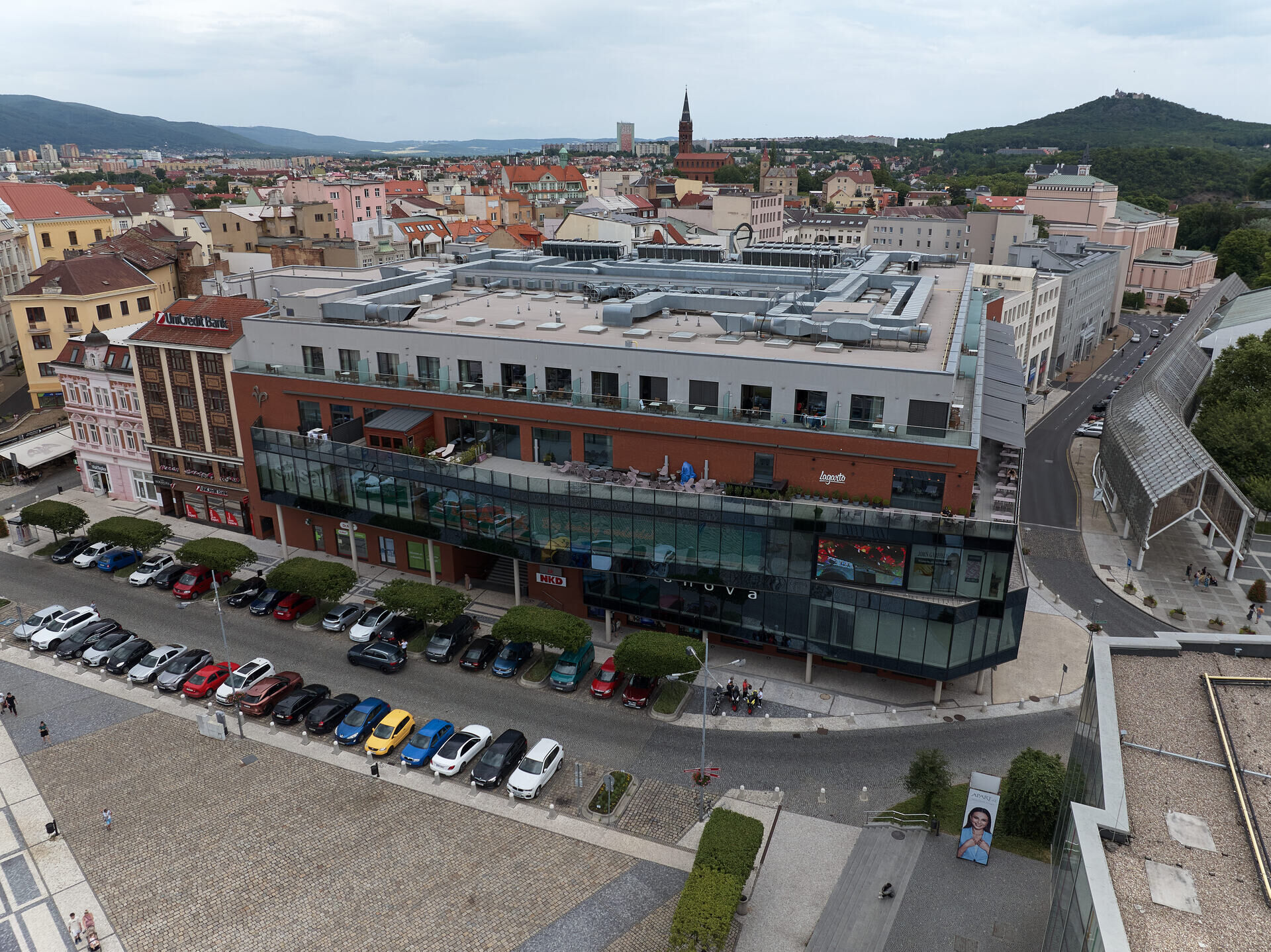 Pronájem prostor Obchodní centrum Fontána Teplice 32,96 m²