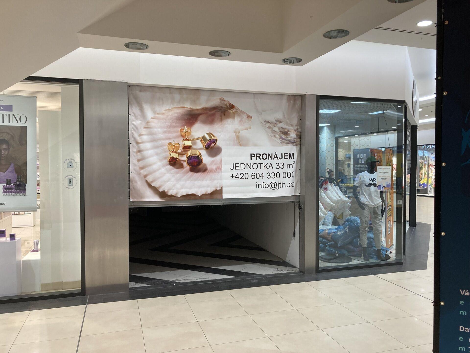 Pronájem prostor Obchodní centrum Fontána Teplice 32,96 m²