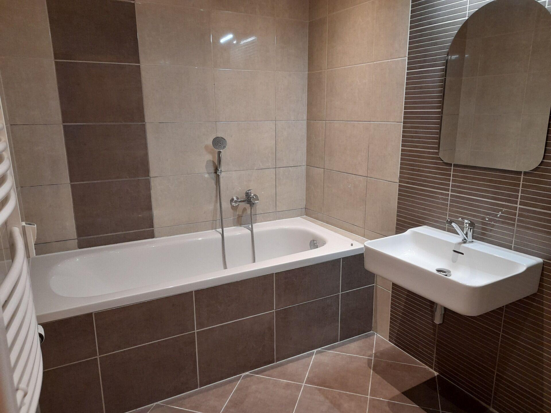 Pronájem v Teplicích - byt  3 KK + 2 komory, 106 m²