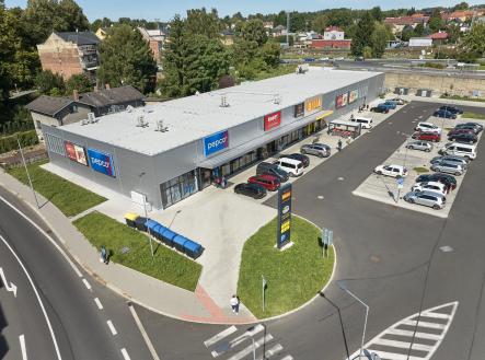 Pronájem komerčního objektu, obchodní centrum, 322 m²