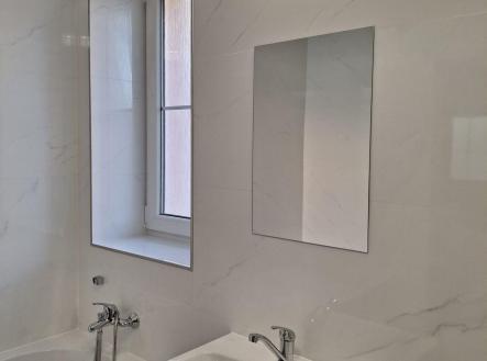 Pronájem bytu, 2+kk, 77 m²