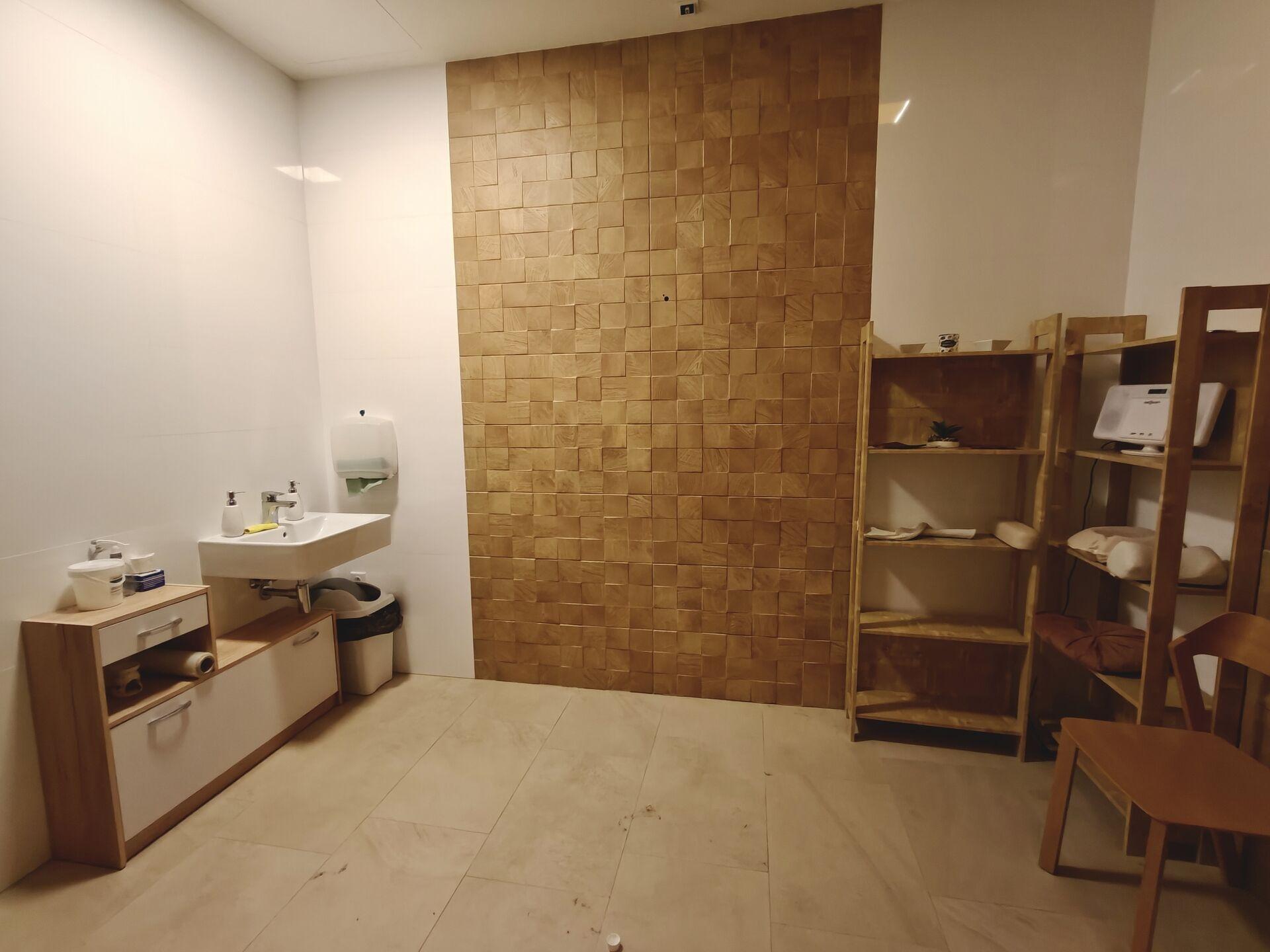 Pronájem prostor Obchodní centrum Fontána Teplice 16 m²