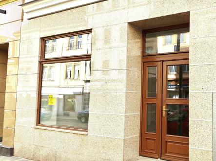 Pronájem obchodní prostory, 97 m²