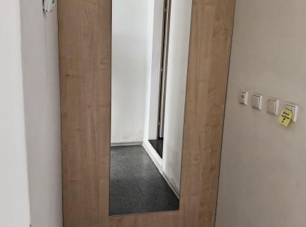 Pronájem obchodní prostory, 97 m²