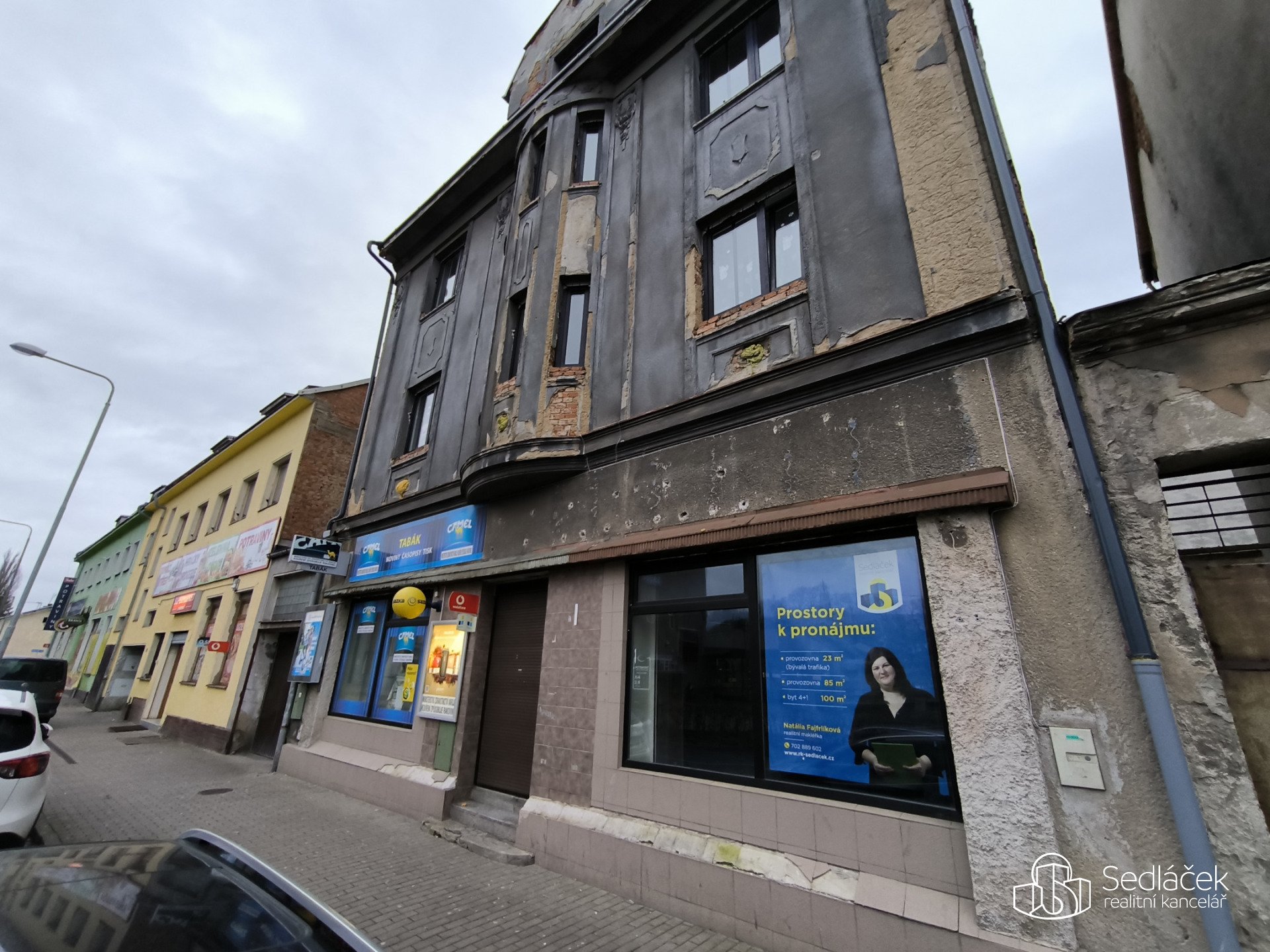 Pronájem komerčních prostor 85 m²