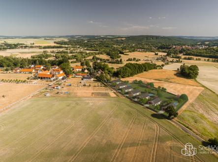 Prodej - pozemek pro bydlení, 1 271 m²