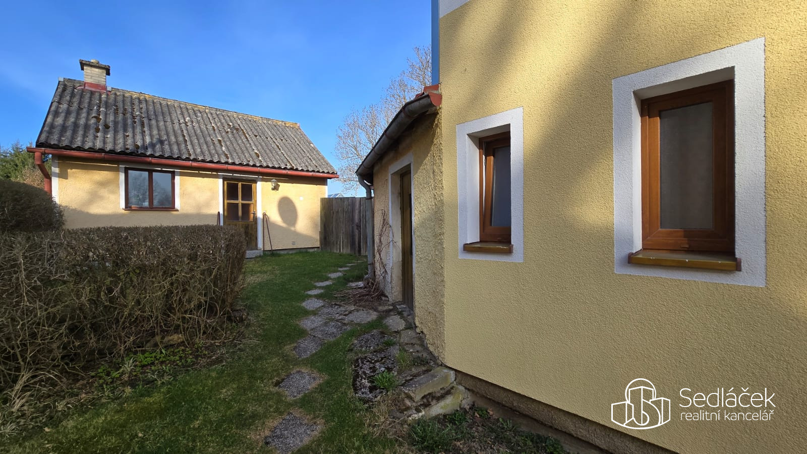 Dům s možností širšího využití a zahradou – Krásné u Tří Seker