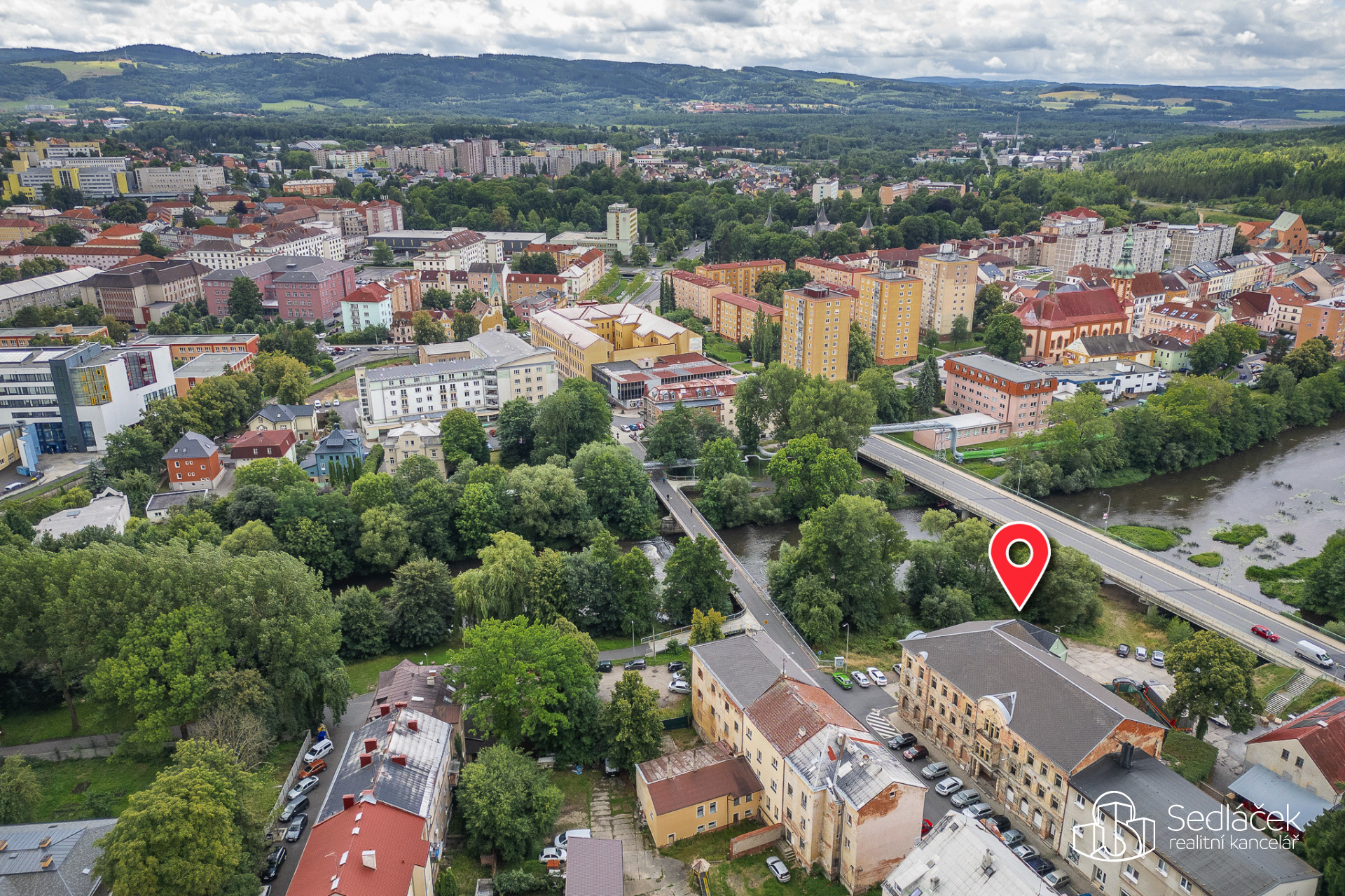 Prodej budovy bývalého hotelu „Český dům“, Sokolov