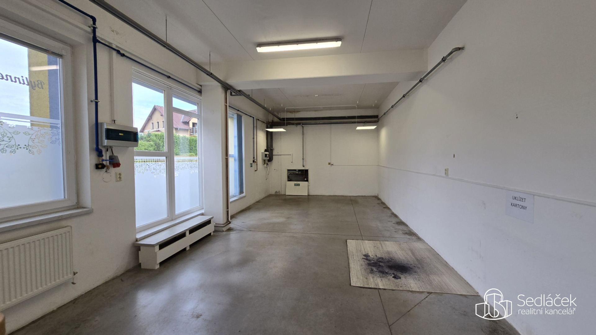 Variabilní skladové a výrobní prostory 876 m², Sokolov 