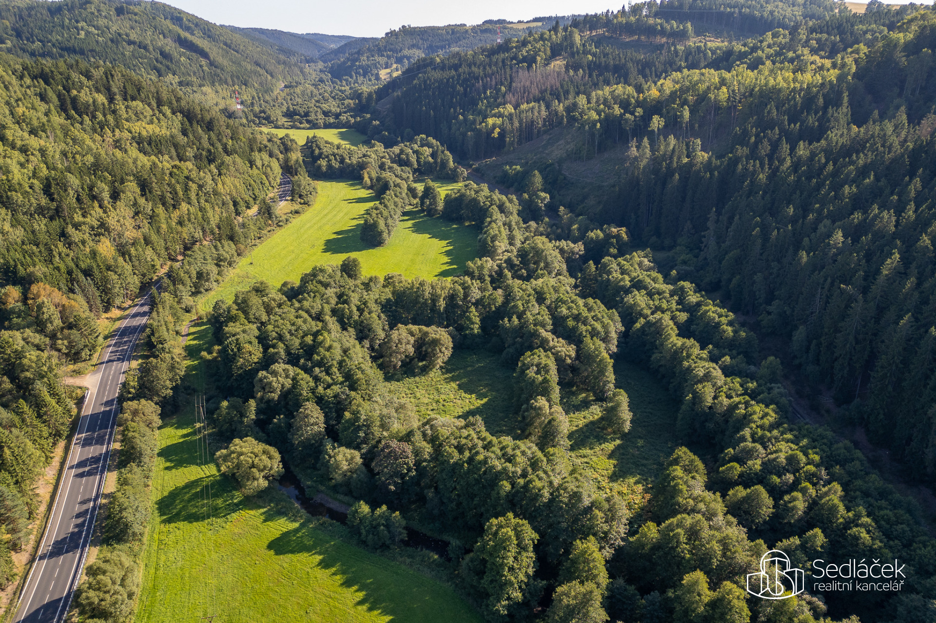 Prodej zemědělského pozemku 40 299 m² – Teplička